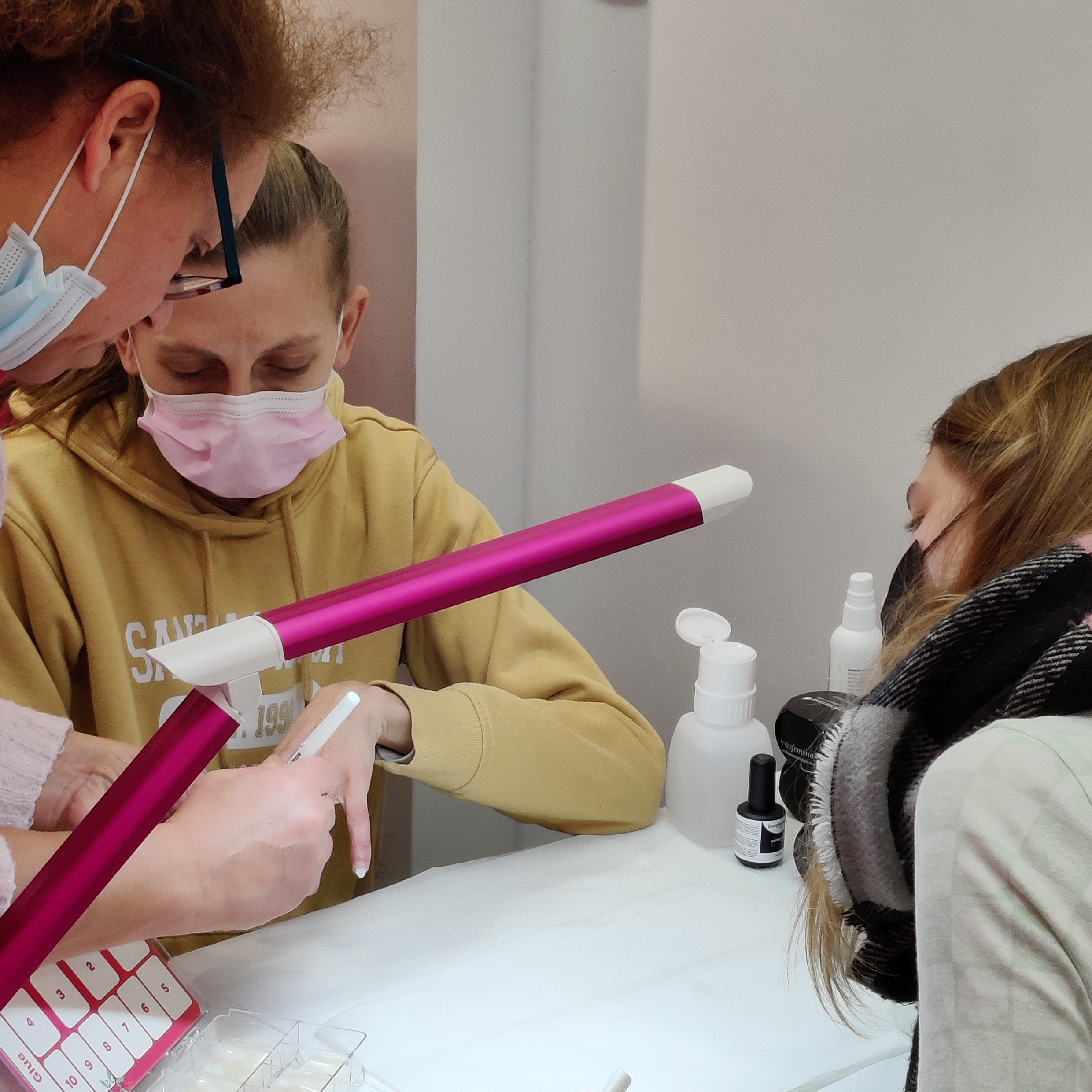 formation stylisme d'ongles chablon dans le Hainaut Mons